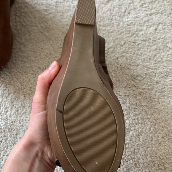 Candies Heels - Picture 2 of 12